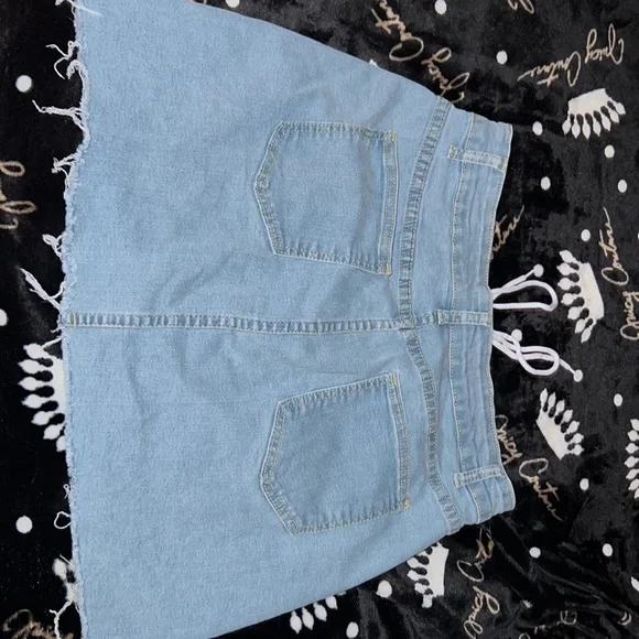 Jean skirt - Picture 2 of 2